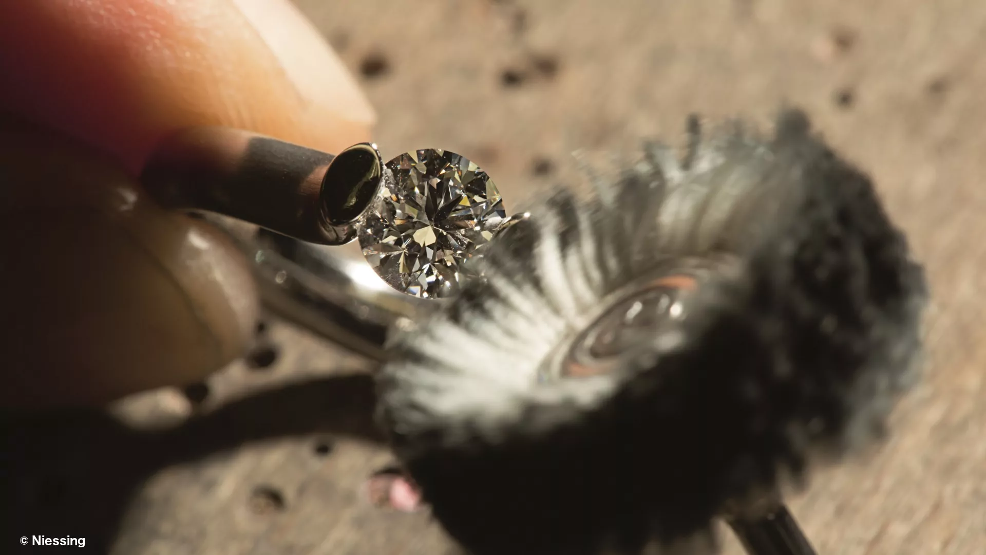 Polieren eines Spannringes