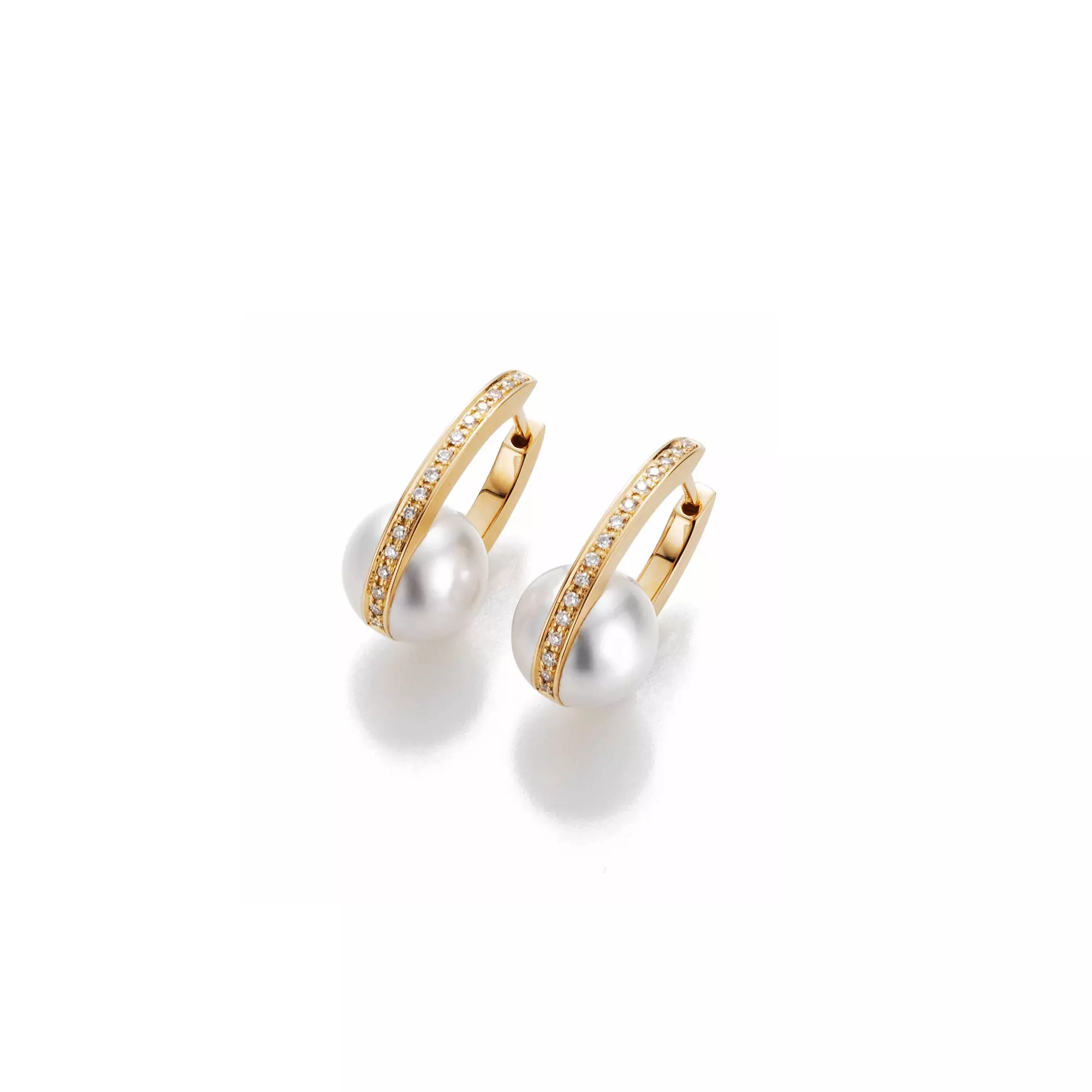 Ohrschmuck aus Gelbgold mit Südsee-Zuchtperlen und Diamanten