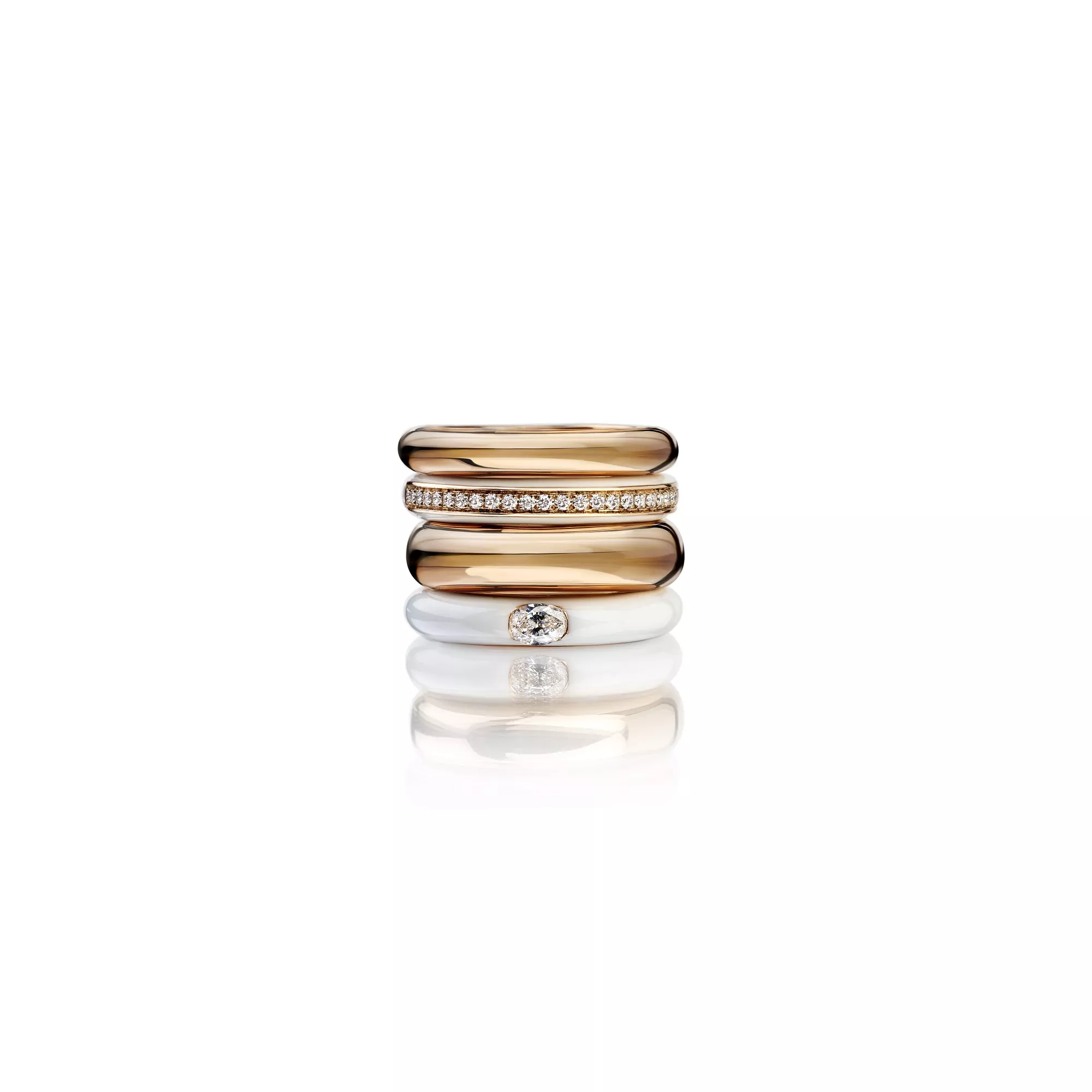 Ringkombination aus 18 Karat Roségold mit Brillanten und Emaille