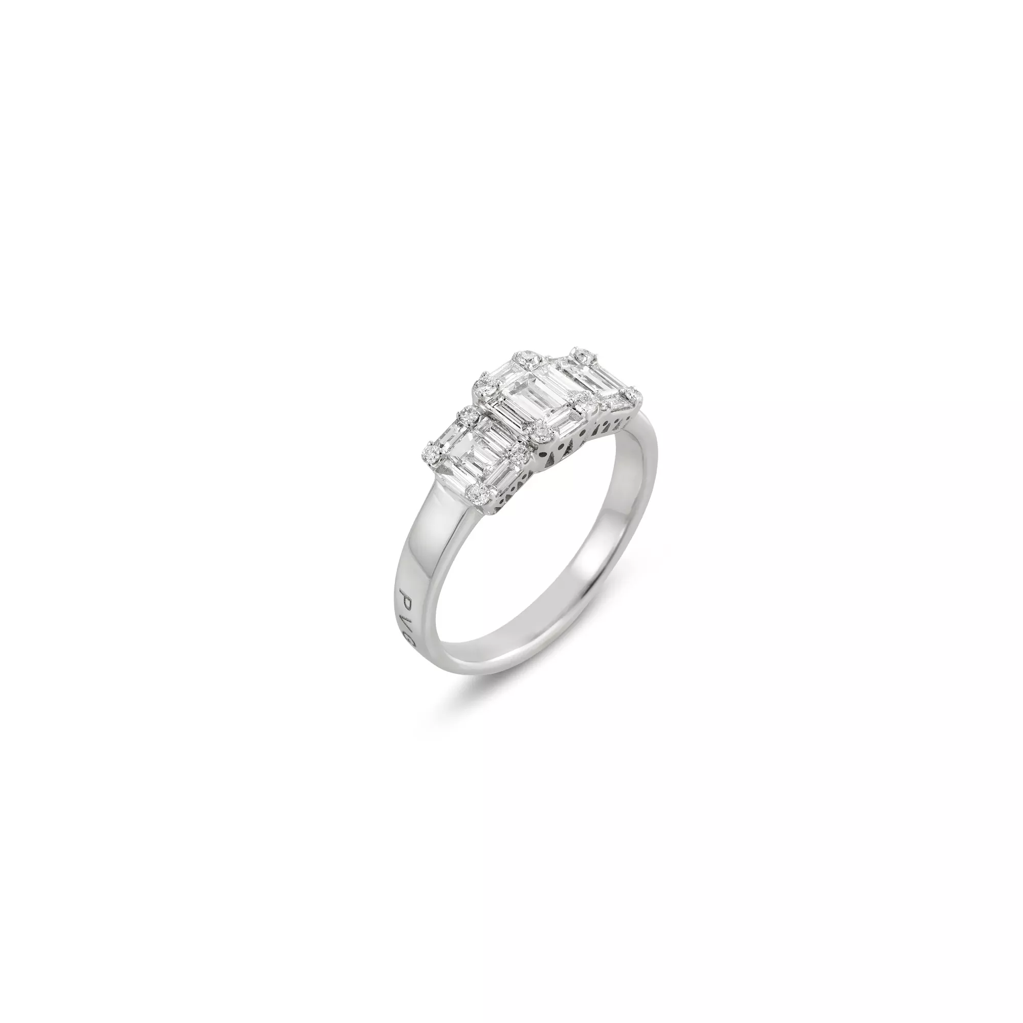 Ring aus Weißgold mit Diamanten