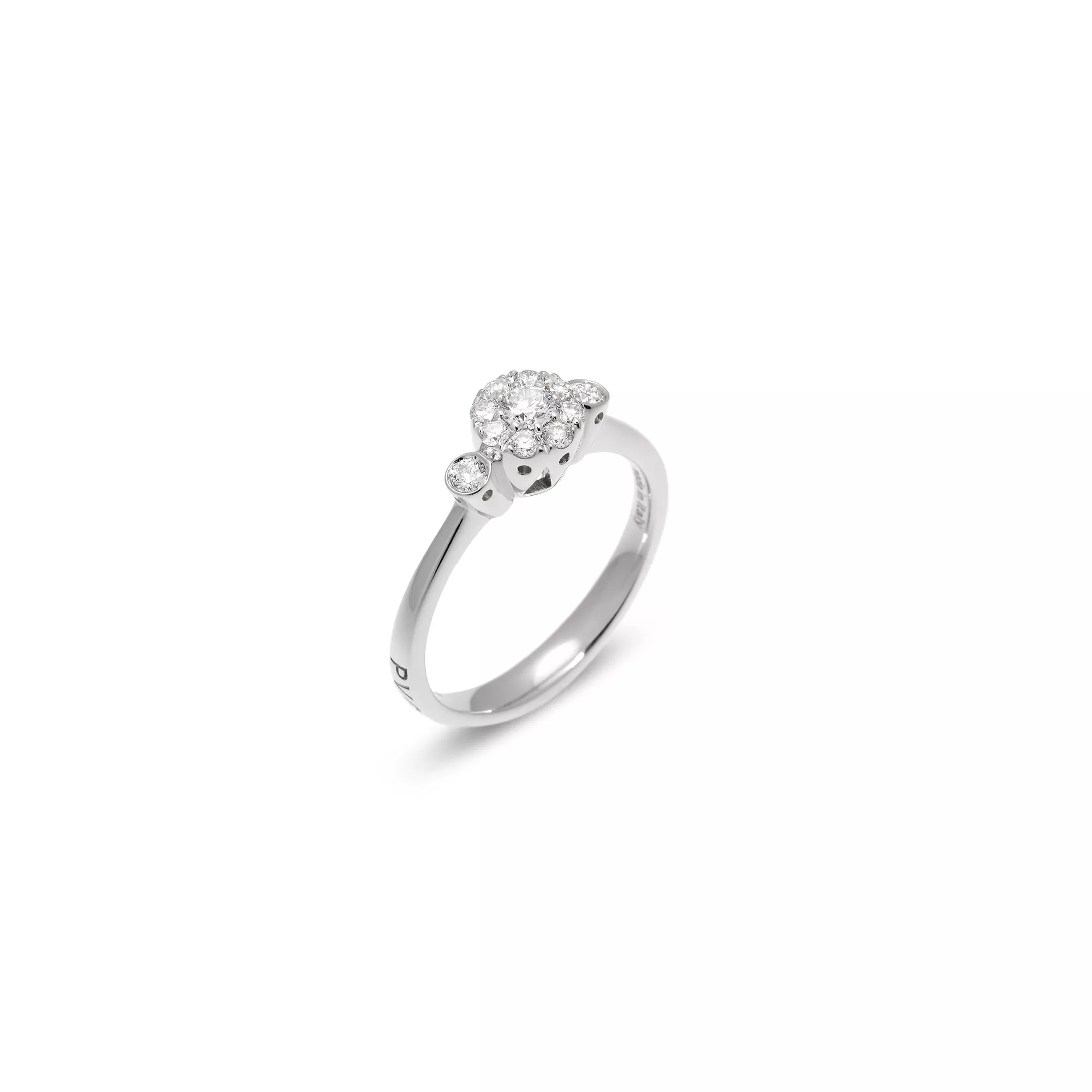 Ring aus Weißgold mit Diamanten