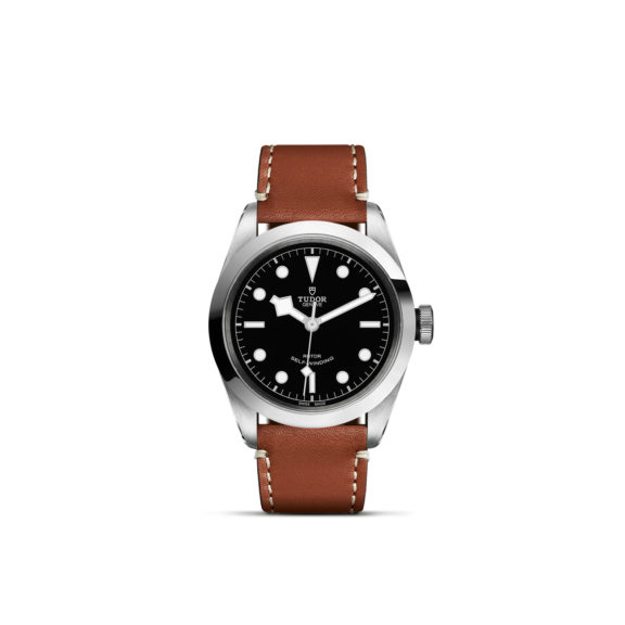 Tudor Black Bay 41 mit Edelsthalgehäuse und Lederband und schwarzem Zifferblatt