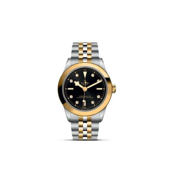 Tudor Black Bay 39 S&G mit Gehäuse und Band aus Edelstahl und Gelbgold und schwarzem Zifferblatt