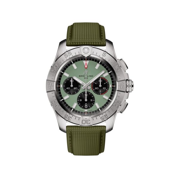 Breitling Avenger B01 Chronograph 44 mit Edelstahlgehäuse und Lederband