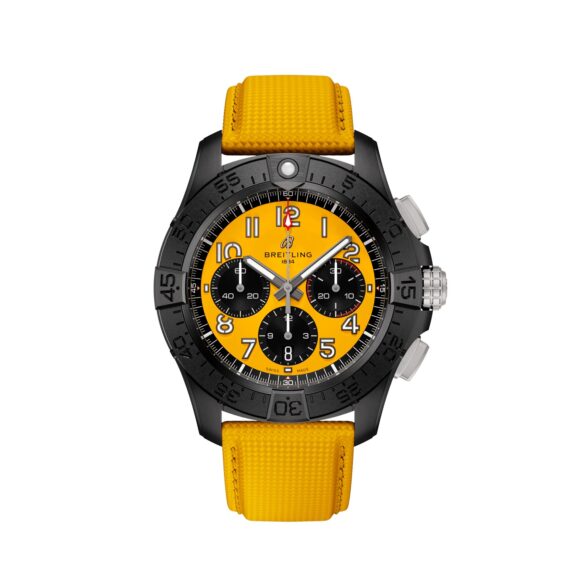 Breitling Avenger B01 Chronograph 44 Night Mission mit Edelstahlgehäuse und Lederband