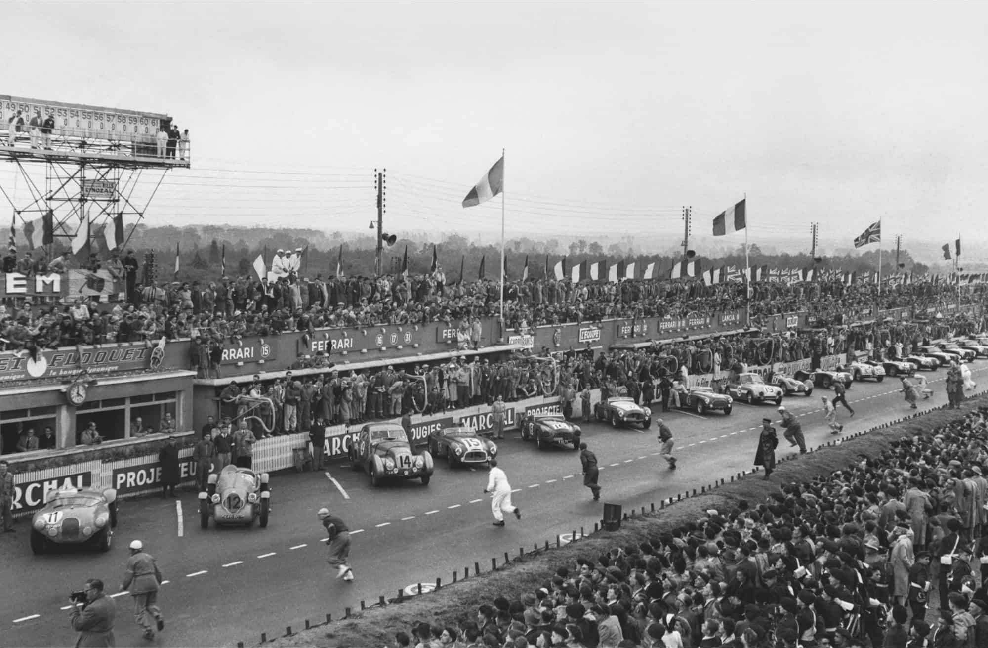 Die Welt von Rolex - historisches Bild des 24 Stunden Rennens von Le Mans.