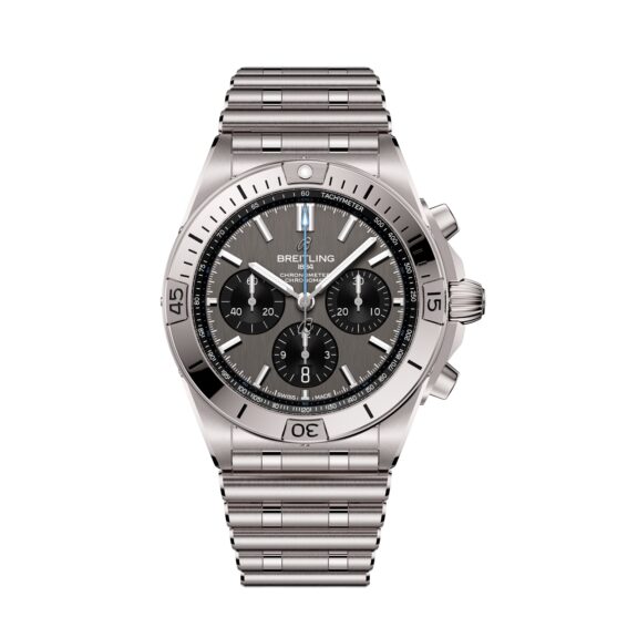 Breitling Chronomat B01 42 mit Gehäuse und Band aus Titan mit anthrazitfarbenem Zifferblatt