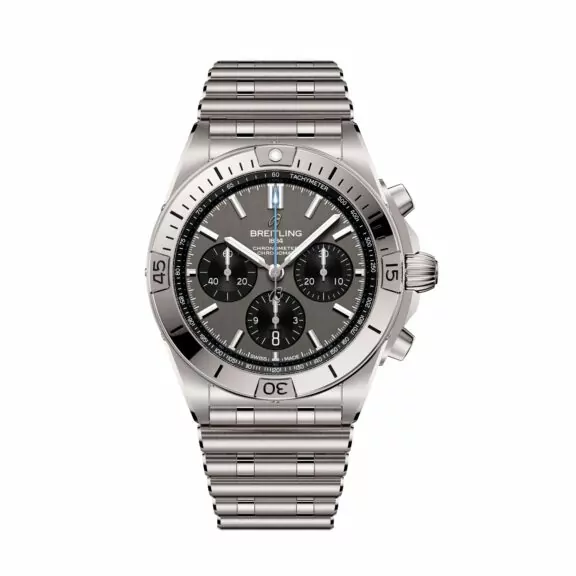 Breitling Chronomat B01 42 mit Gehäuse und Band aus Titan mit anthrazitfarbenem Zifferblatt