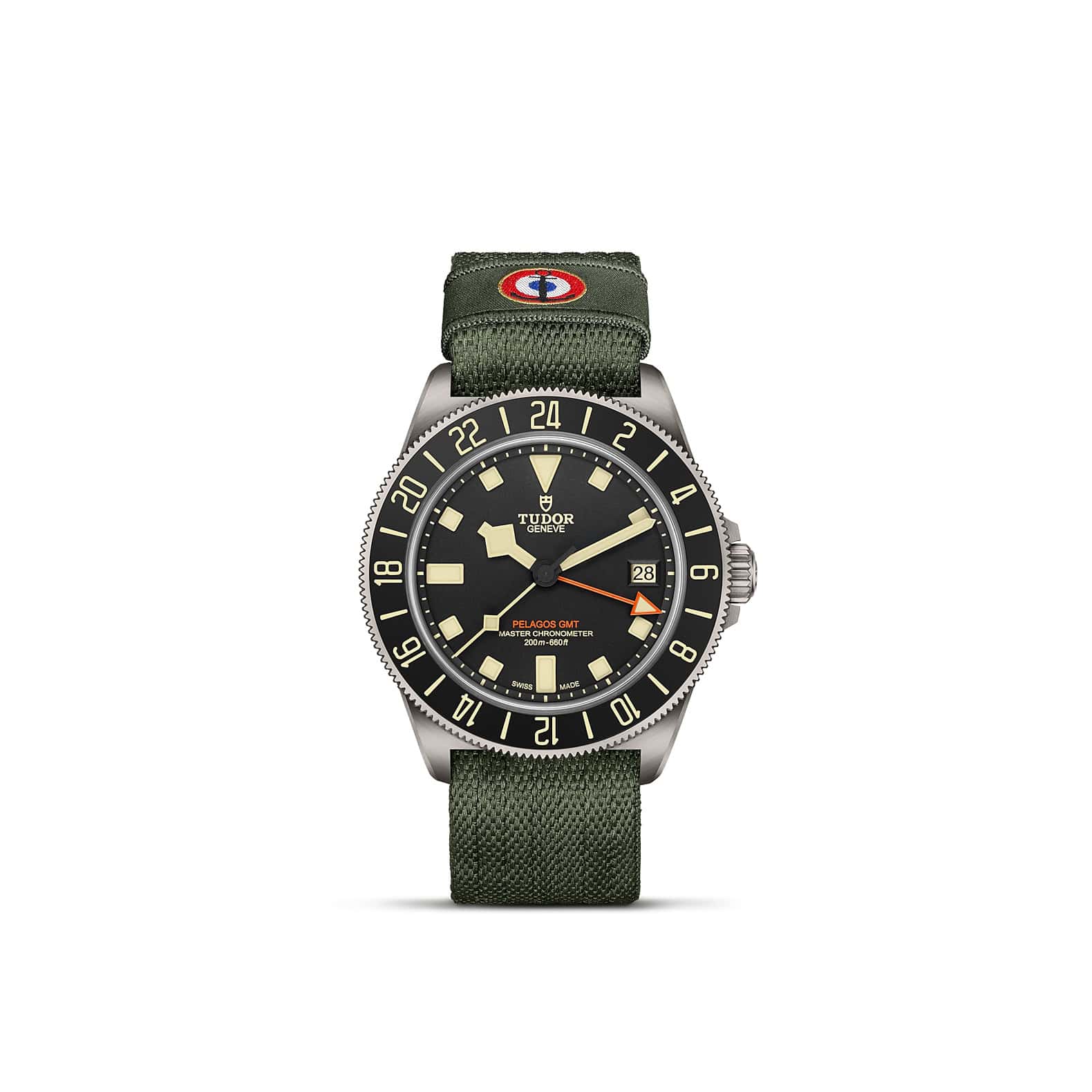 Pelagos FXD GMT von Tudor mit Titangehäuse und Textilband