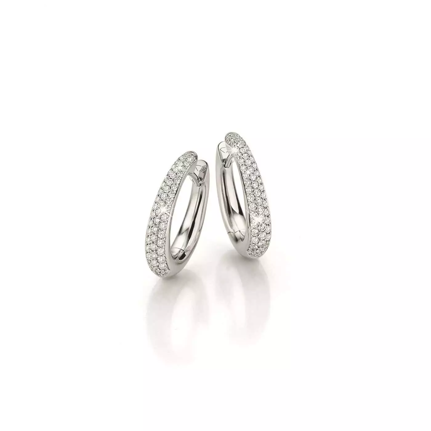Ohrschmuck aus Weißgold mit Diamanten