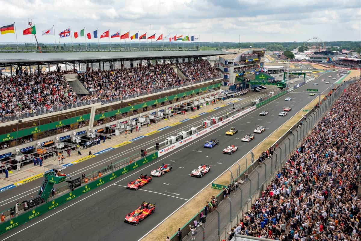 Welt von Rolex bei Juwelier S.M.Wild - das Autorennen von Le Mans