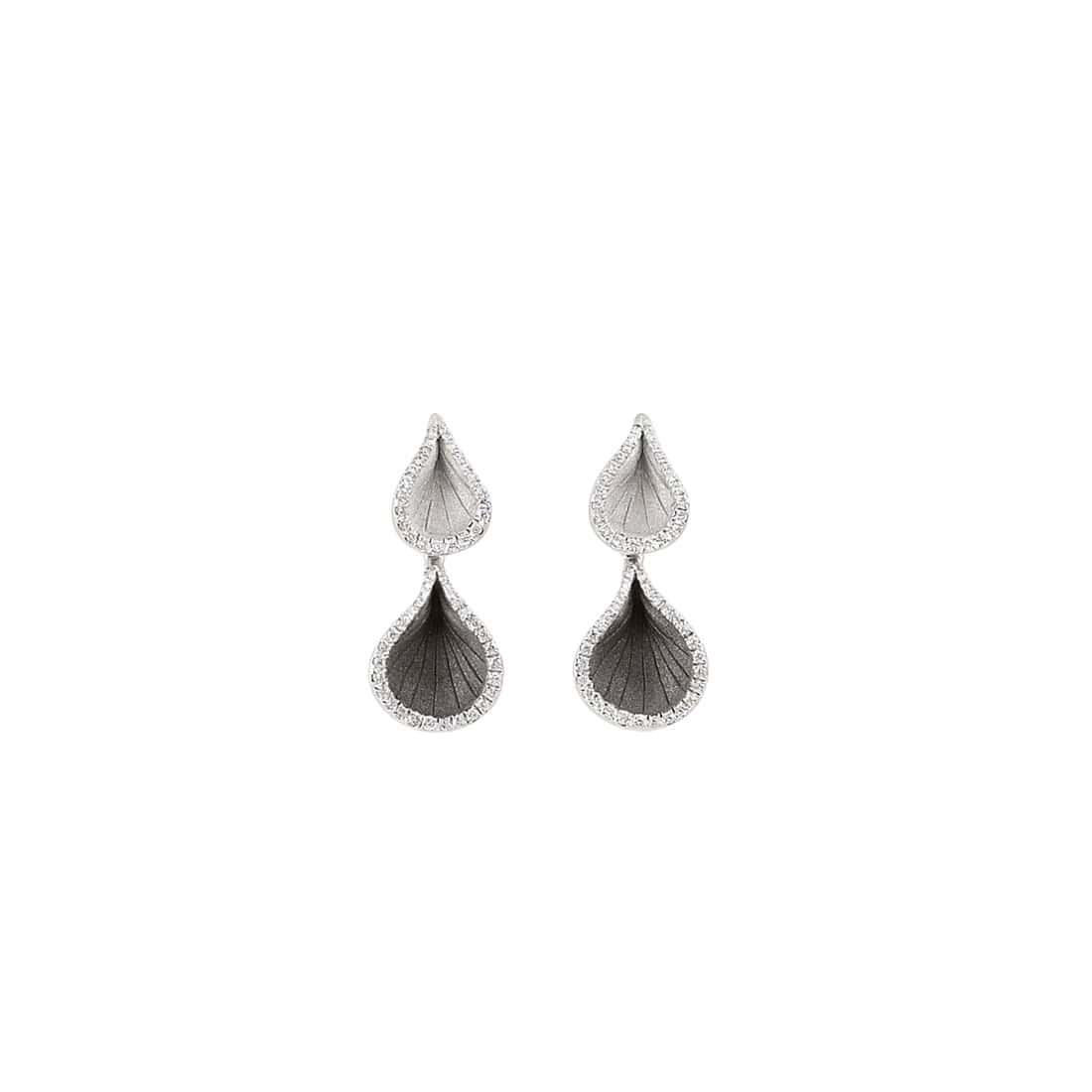 Annamaria Cammilli Goccia Ohrschmuck aus 18 Karat White Ice und Black Lava Gold mit Brillanten