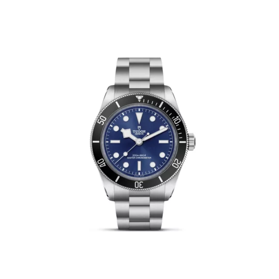 Tudor Black Bay 58 mit Gehäuse und Band aus Edelstahl und blauem Zifferblatt