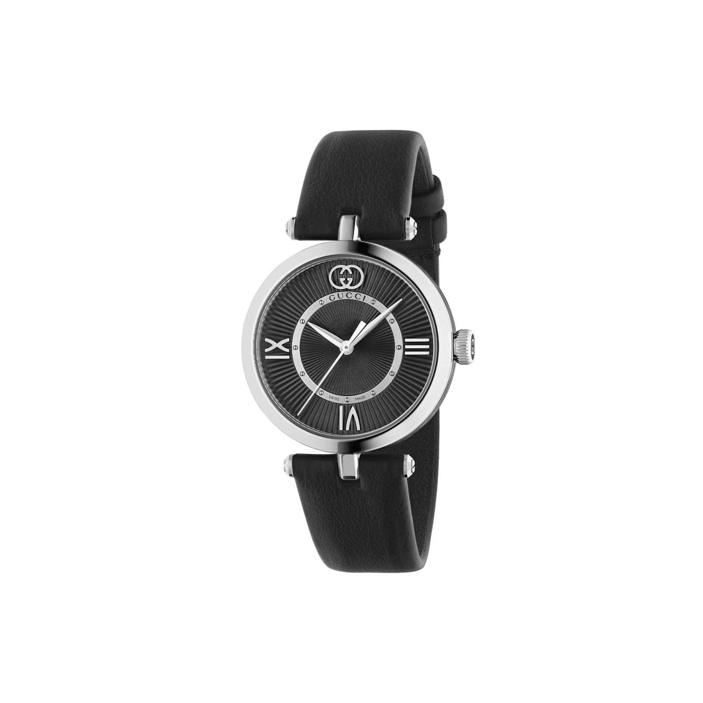 Gucci Modell 2000 Uhr mit Edelstahlgehäuse und Lederband mit schwarzem Zifferblatt
