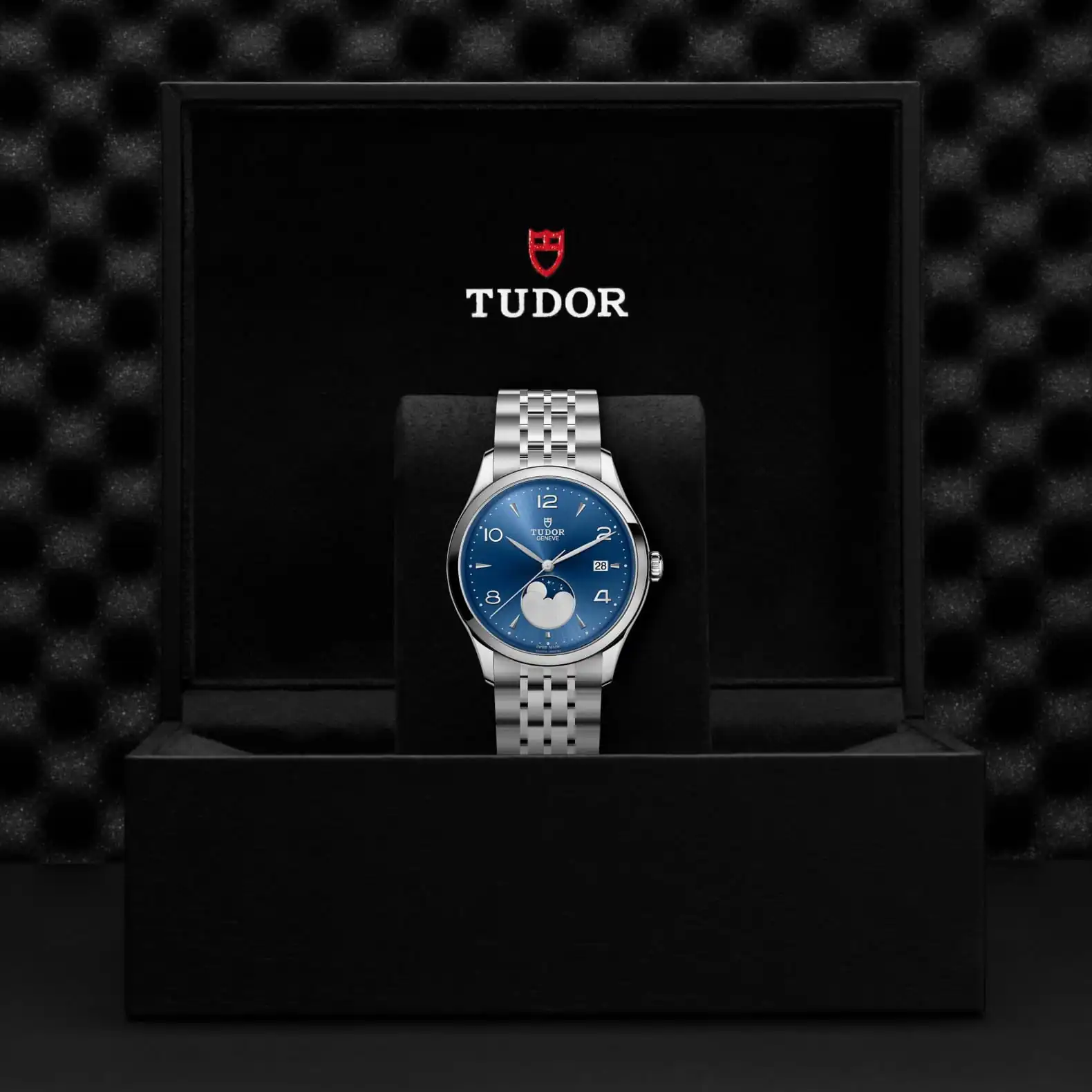 Tudor 1926 Luna mit Gehäuse und Band aus Edelstahl und blauem Zifferblatt in der Box