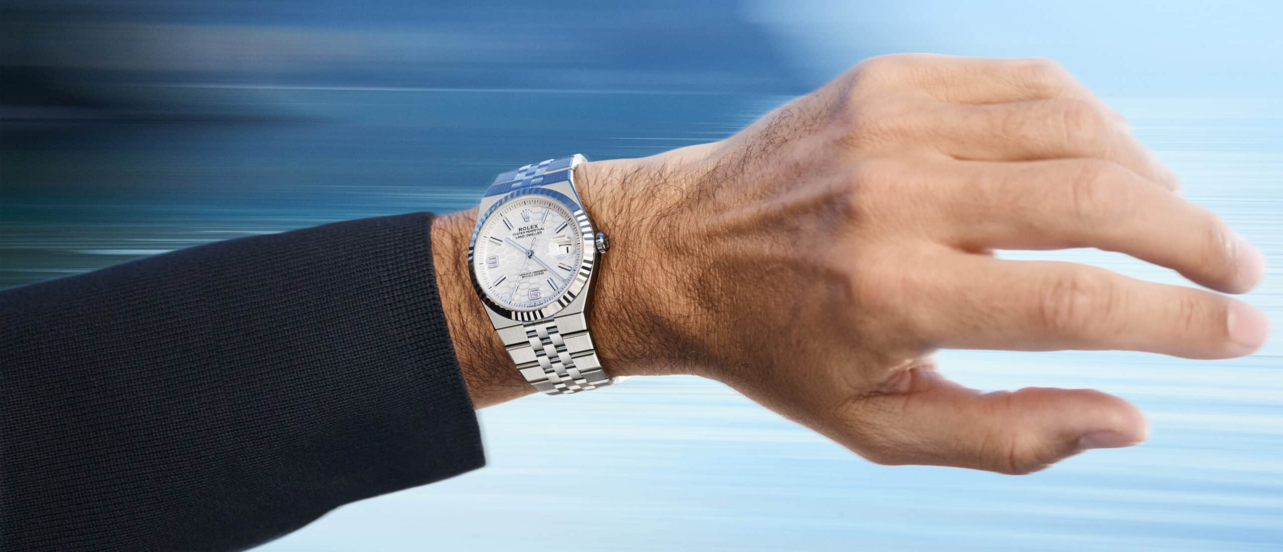 Die neue Rolex Land-Dweller 40 in Rolesor am Handgelenk