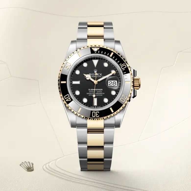 Rolex Submariner in Rolesor gelb (Kombination aus Edelstahl Oystersteel und Gelbgold), Frontansicht