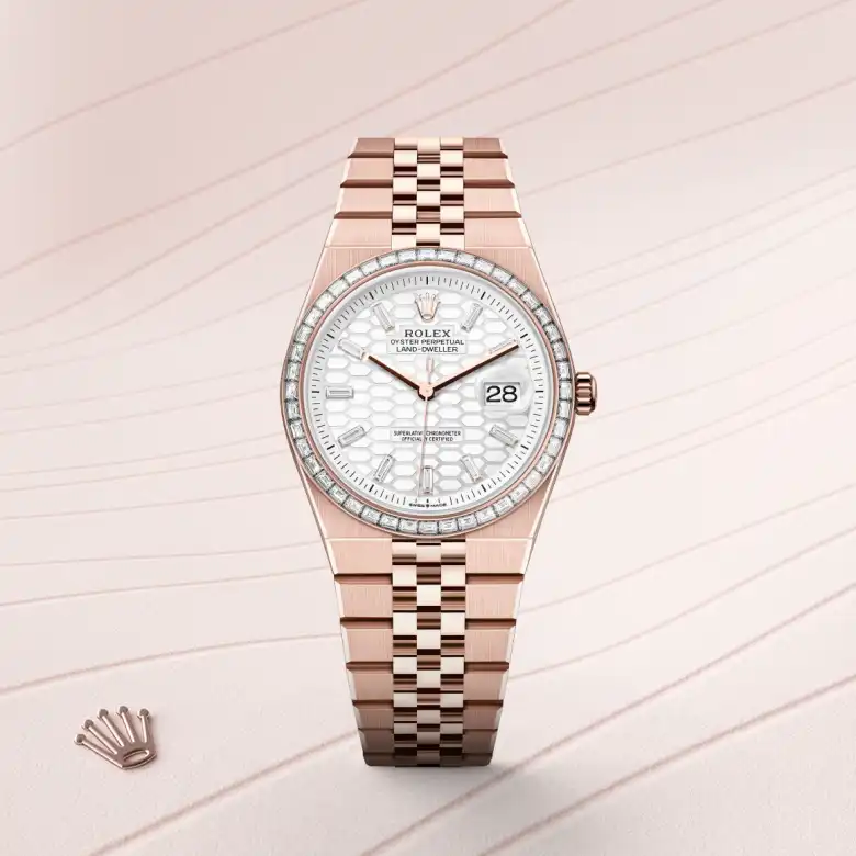 Rolex Land-Dweller in 18 Karat Everose-Gold, Frontansicht