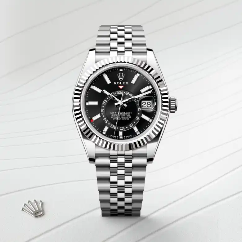 Rolex Sky-Dweller in Rolesor weiß (Kombination aus Edelstahl Oystersteel und Weißgold), Frontansicht