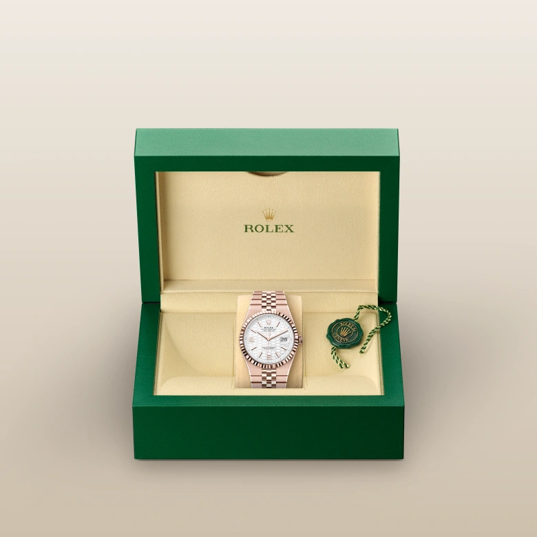 Rolex Land-Dweller in 18 Karat Everose-Gold, M127335-0001 - S.M.WILD