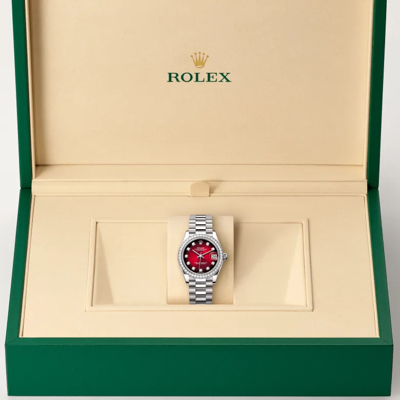 Rolex Datejust in 18 Karat Weißgold in grüner Schatulle