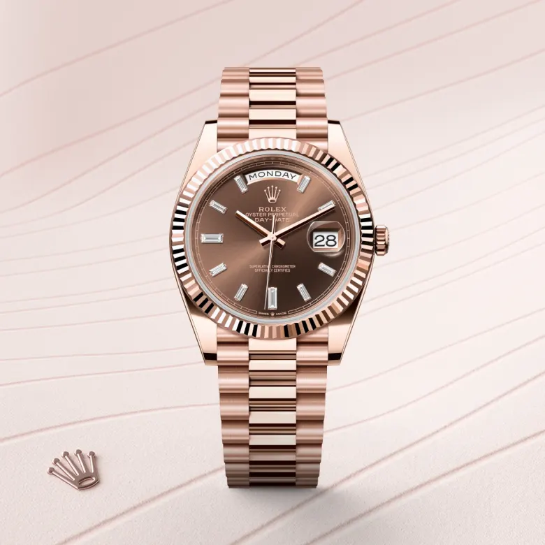 Rolex Day-Date in 18 Karat Everose-Gold, M228235-0003 - S.M.WILD