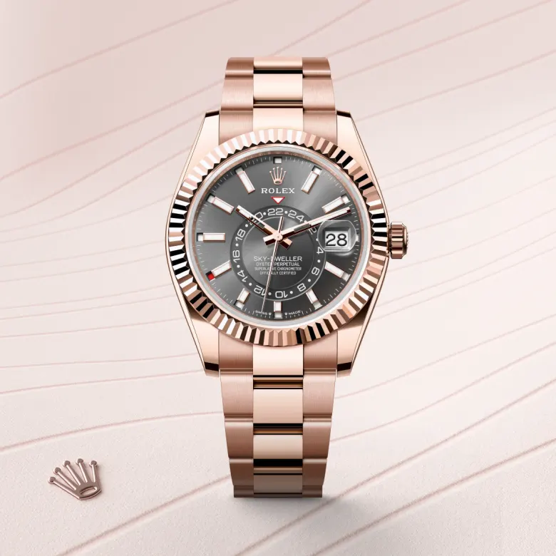 Rolex Sky-Dweller in 18 Karat Everose-Gold, Frontansicht